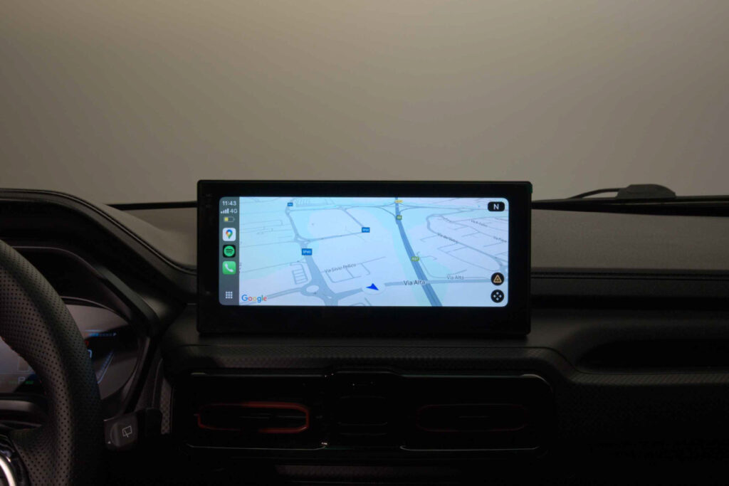 Apple Car Play© and Android Auto©